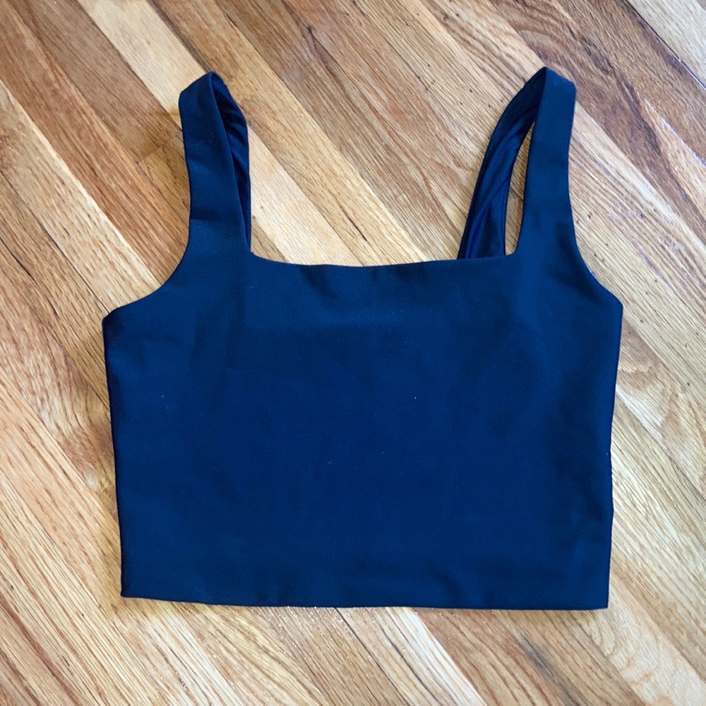 Black Fitted Crop Tank Top